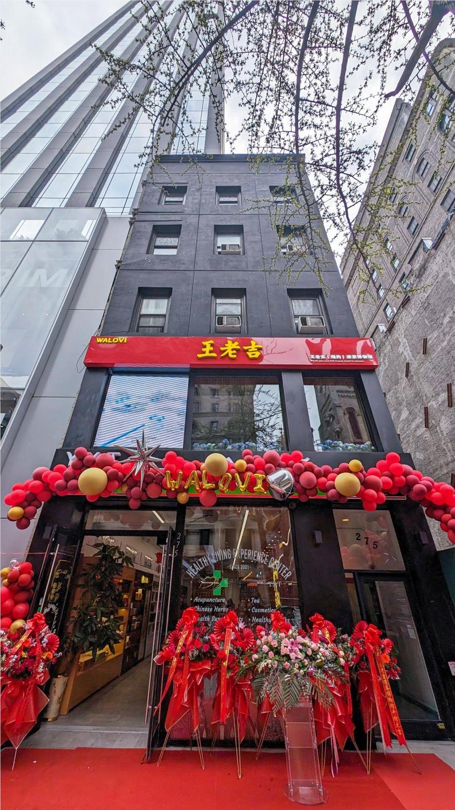 马尔代夫首店开业，海外市场毛利率超68%促海澜之家加速国际化布局