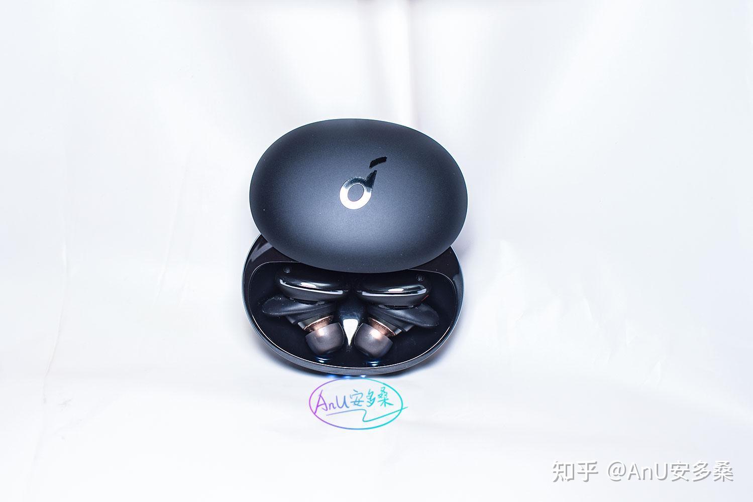 安克创新获得实用新型专利授权：“入耳式耳机”
