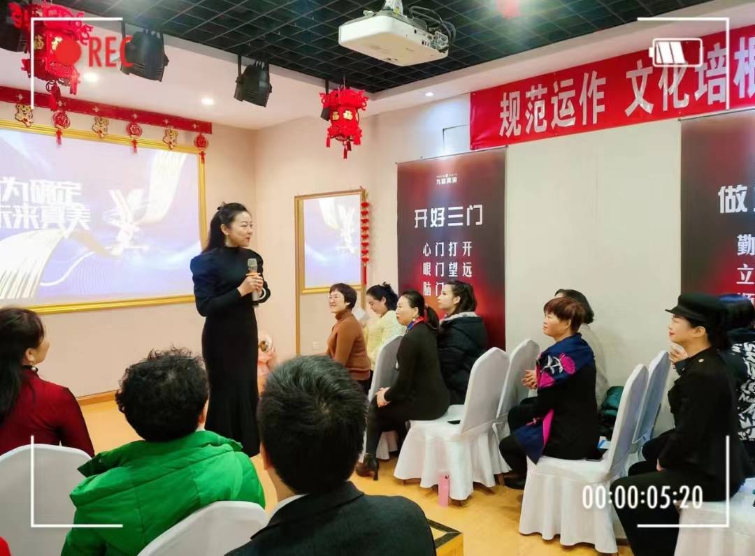 新华时评丨让精神之光照亮创新之路