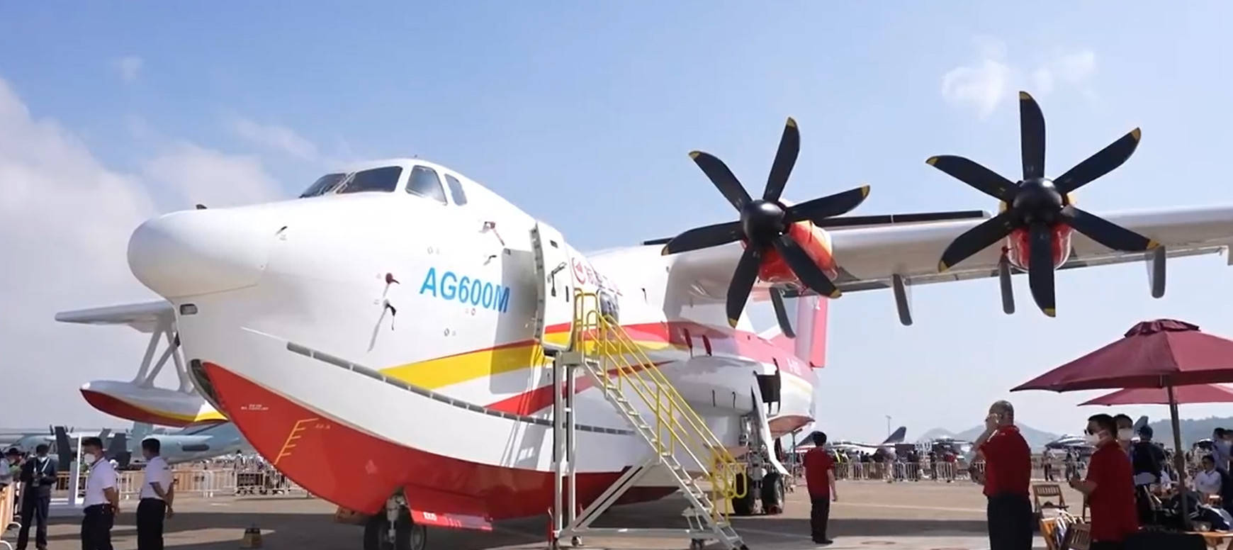 “鲲龙”AG600在高高原机场完成测试飞行