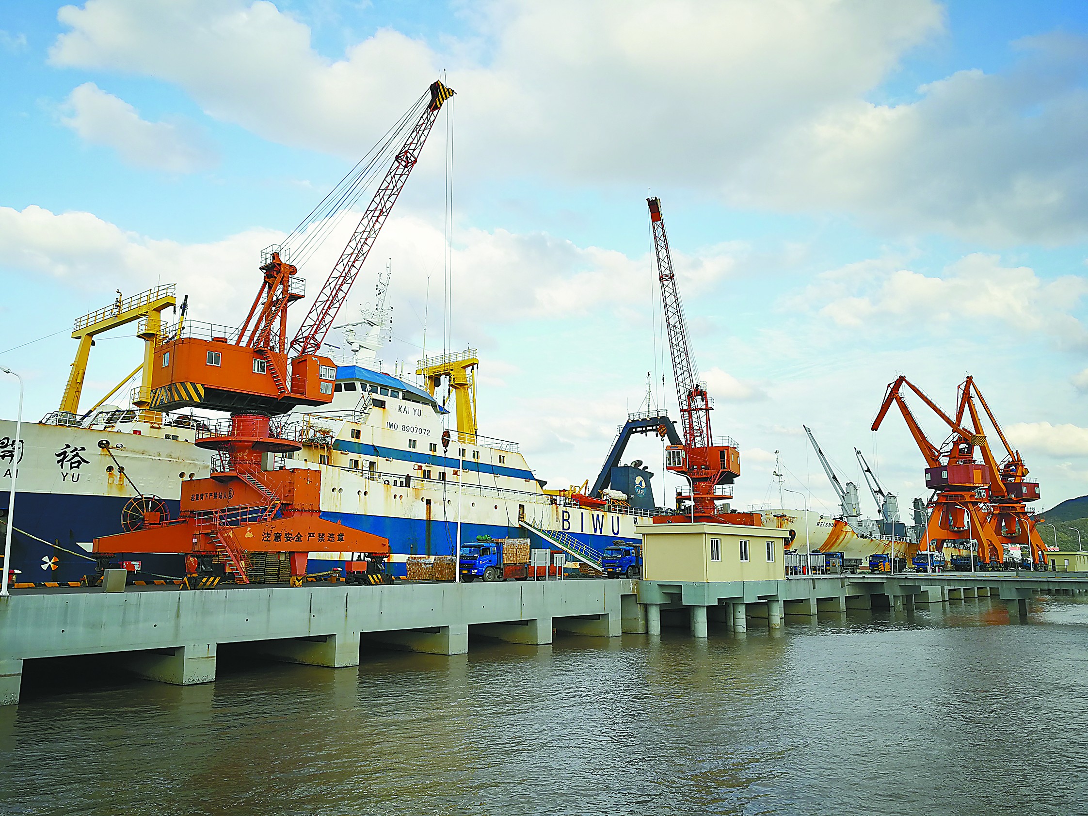 2025年中国远洋渔业市场：资源竞争加剧，行业如何突围?_保险有温度,人保车险   品牌优势——快速了解燃油汽车车险