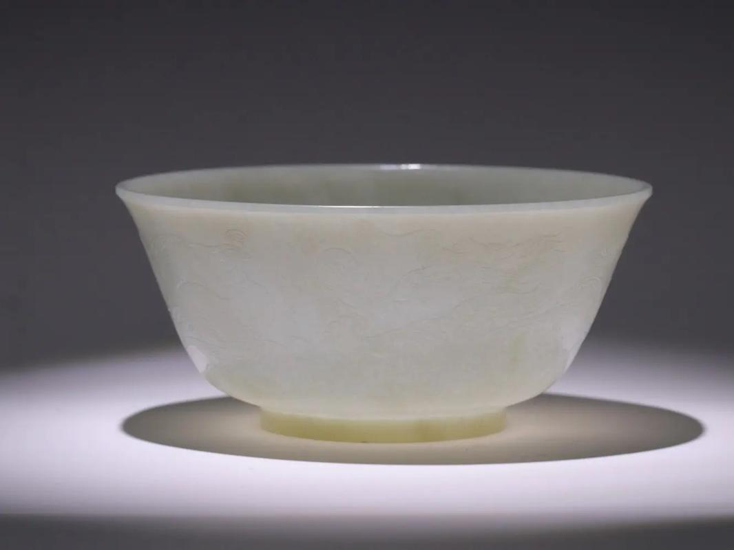 考古新发现：5000年前的良渚反山王陵或有“墓园”