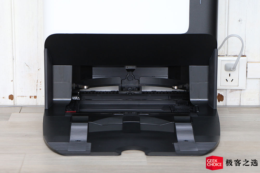 格力电器获得实用新型专利授权：“拖布机构、拖布控制系统及清洁设备”