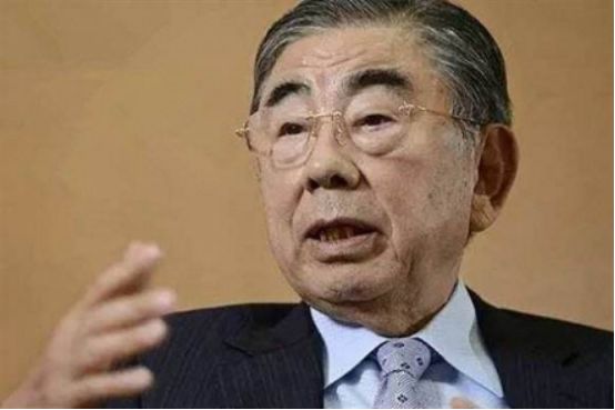 日本“零售之神”铃木敏文逝世；胖东来开建房地产项目 | 消费早参