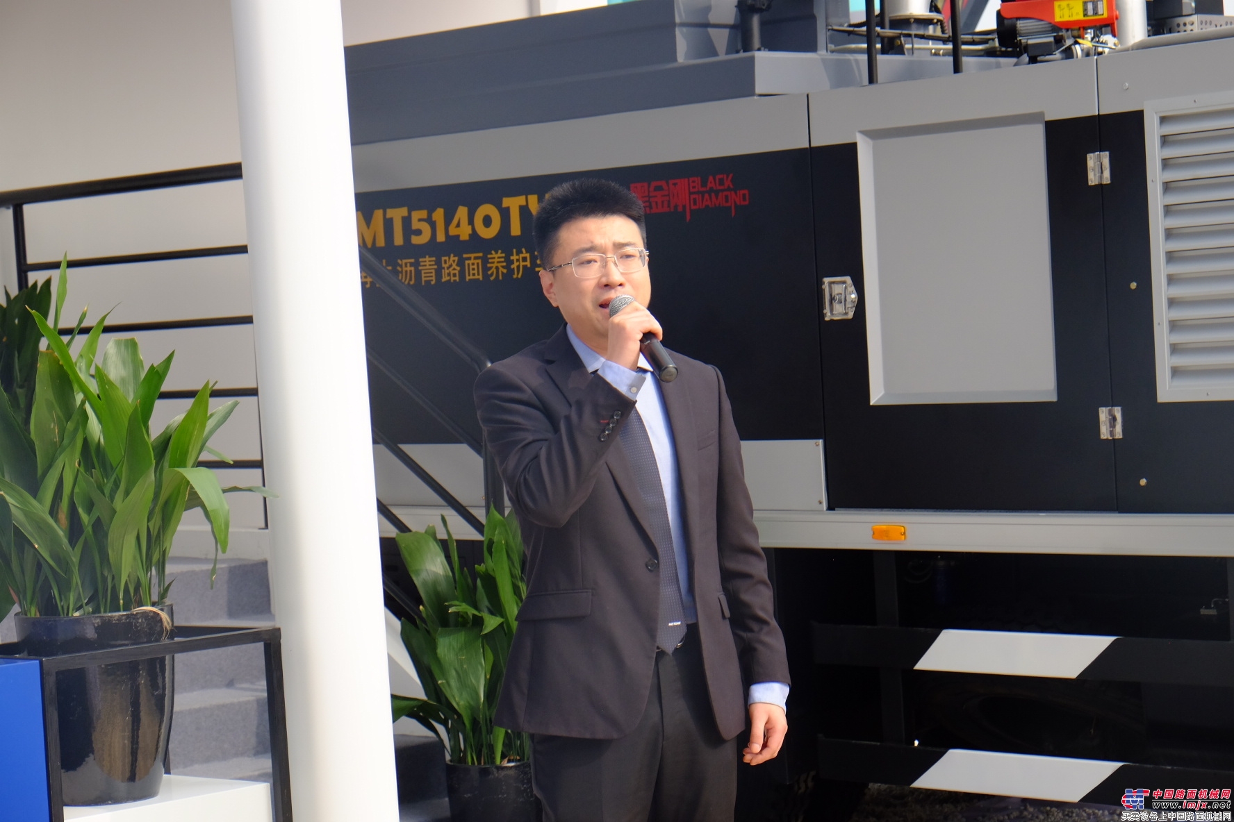 中国石油获得发明专利授权:“一种乳化纤维沥青防塌封堵剂及其制备方法”